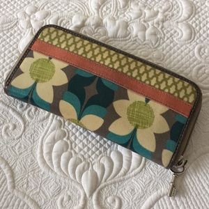 Key•Per Fossil zip around wallet